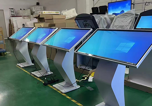 了解觸摸一體機(jī)功能與配置的不同