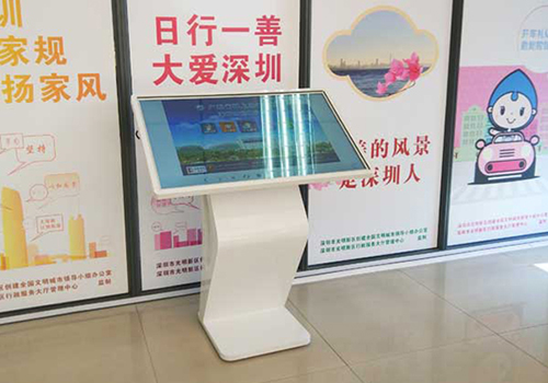 觸摸廣告一體機有哪些吸引人的地方？