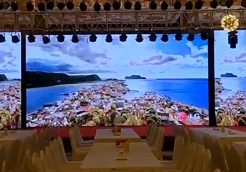 機(jī)械開(kāi)合屏太貴——把LED屏直接貼在普通開(kāi)合門可行？